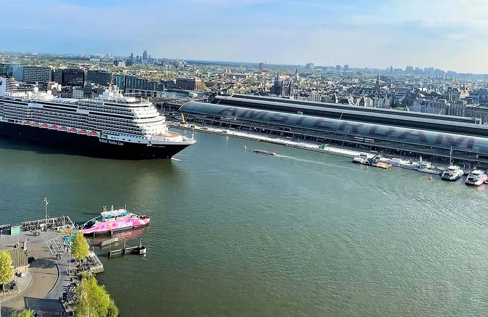 Ocean cruise ship docks at the passenger terminal in Amsterdam's City Centre. Image: Cruise Port Amsterdam.
