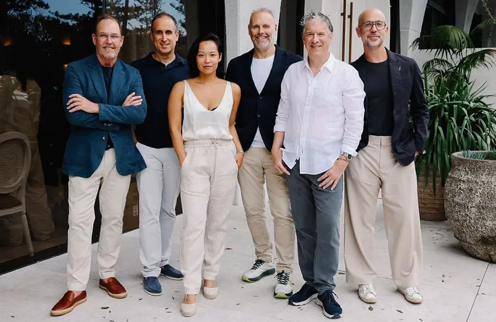 Movers + Shakers: Michele Duncan joins SmartFlyer Australia as Director of Affiliates 2 The SmartFlyer Australia team, including Brent Wallace and Anthony Goldman (both on left).