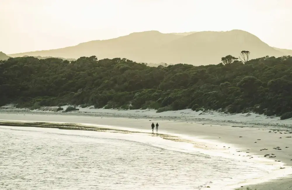 Killiecrankie Bay on Flinders Island © Stu Gibson