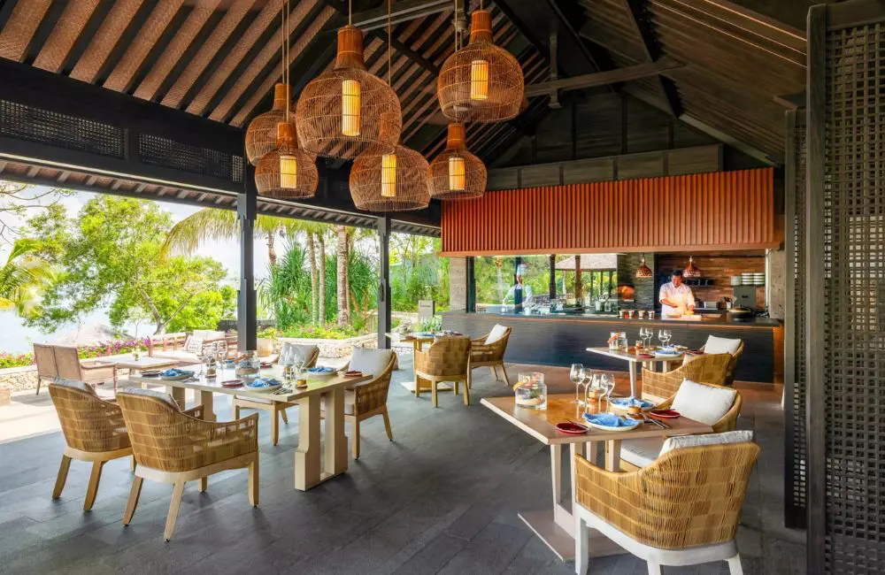 Raffles Bali dining
