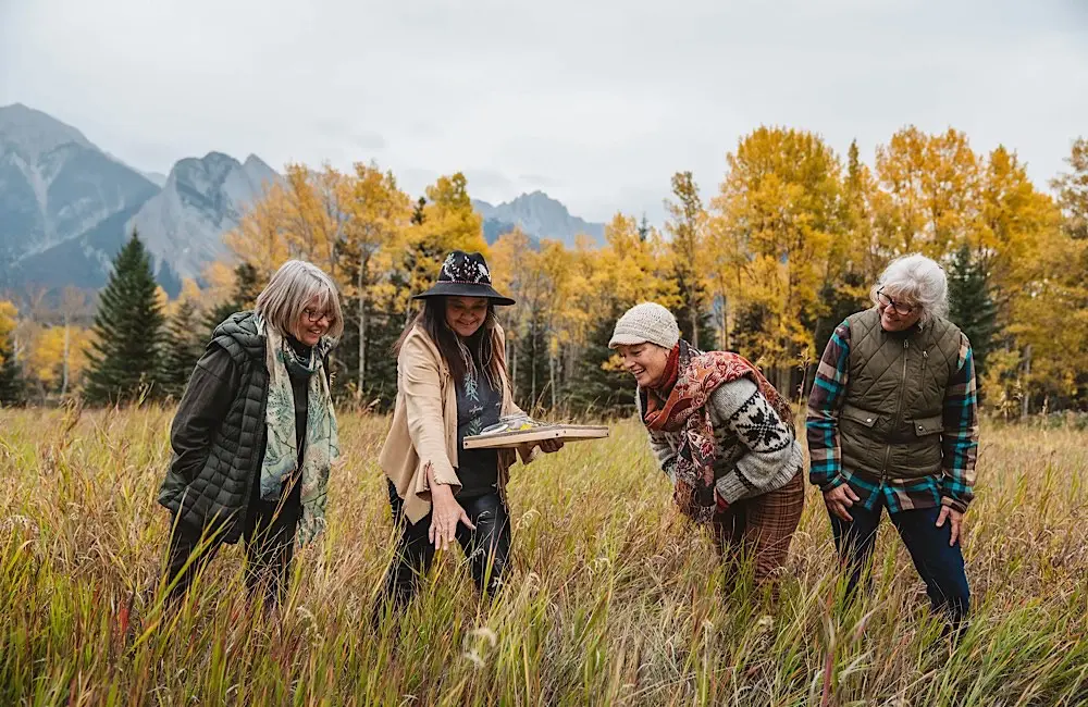 Cree Knowledge Keeper and Warrior Woman, Matricia Brown sharing on her Wapakwanis Plant Walk, Make & Take.