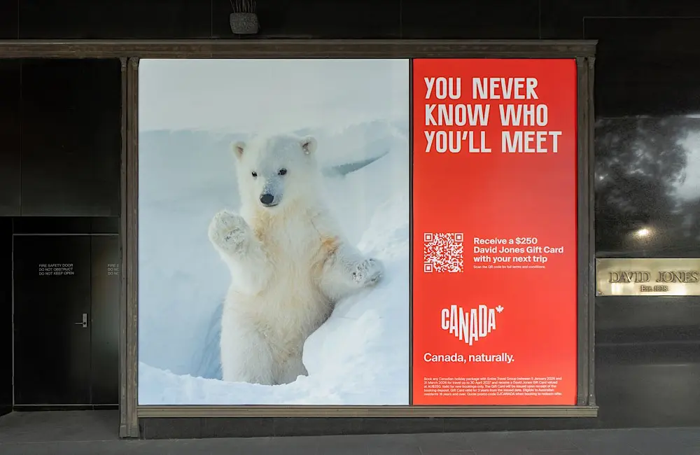 Shoes, beauty and Aurora? Canada just photobombed your David Jones run