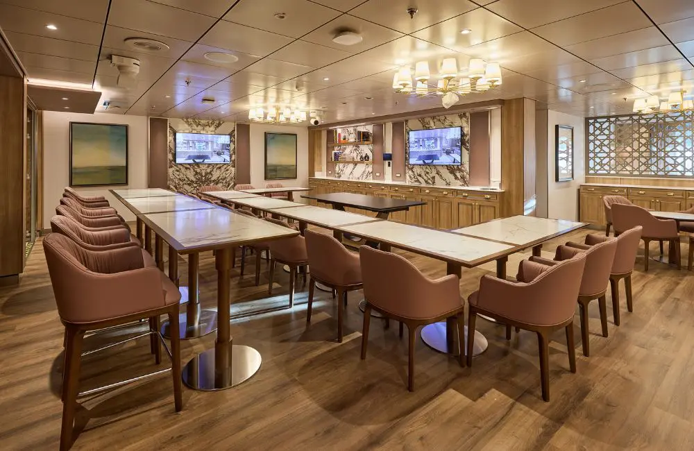 Seven Seas Mariner, Epicurean Studio