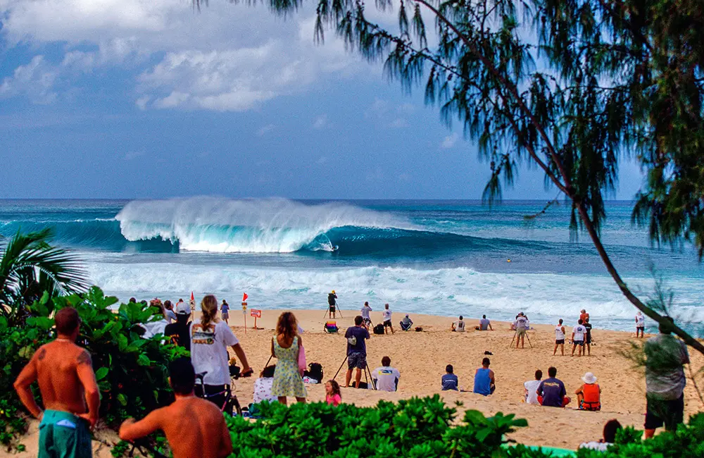 Oʻahu North Shore reopens as Haleʻiwa welcomes visitors after Hawaiʻi storms