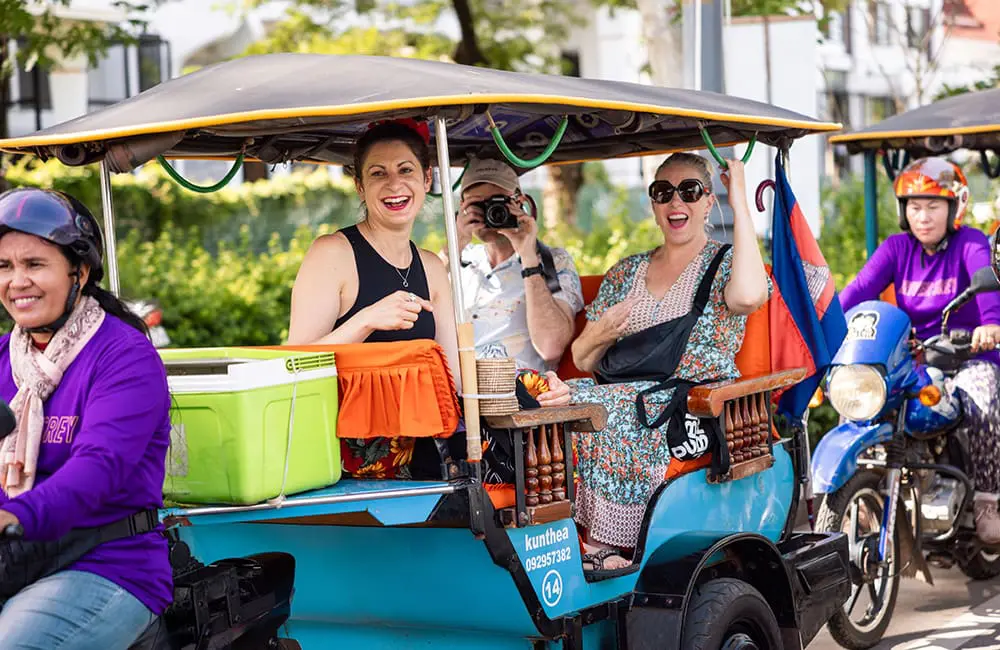 Tuk Tuk Srey tour around Siem Reap – a social enterprise that creates meaningful employment opportunities for local women – Intrepid Women's Expedition
