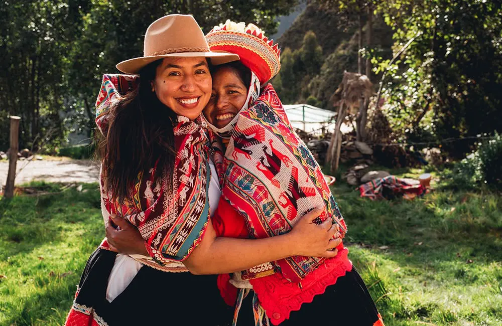 Visiting the indigenous women of Peru's Huilloc community in the Sacred Valley – Intrepid Women's Expedition