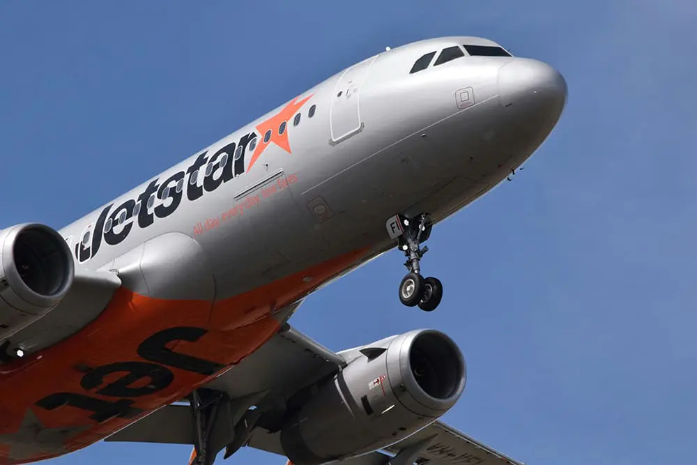 Jetstar-plane