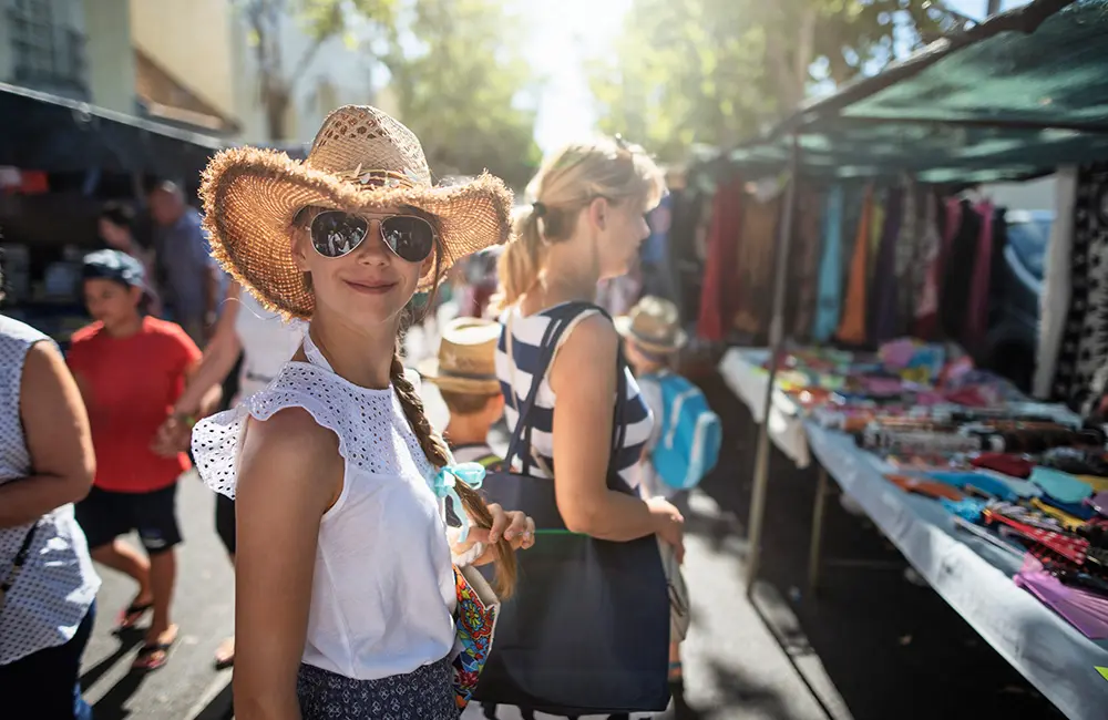 Cash is still king: 84% of Aussies choose to carry currency when they travel abroad