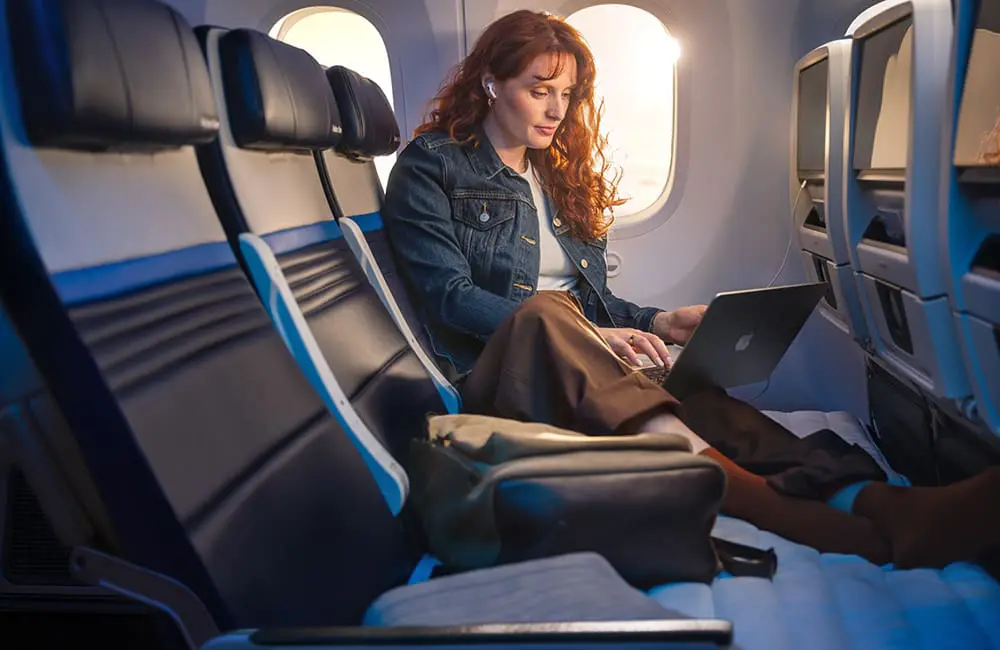 Solo traveller on United Relax Row on B787-9 aircraft