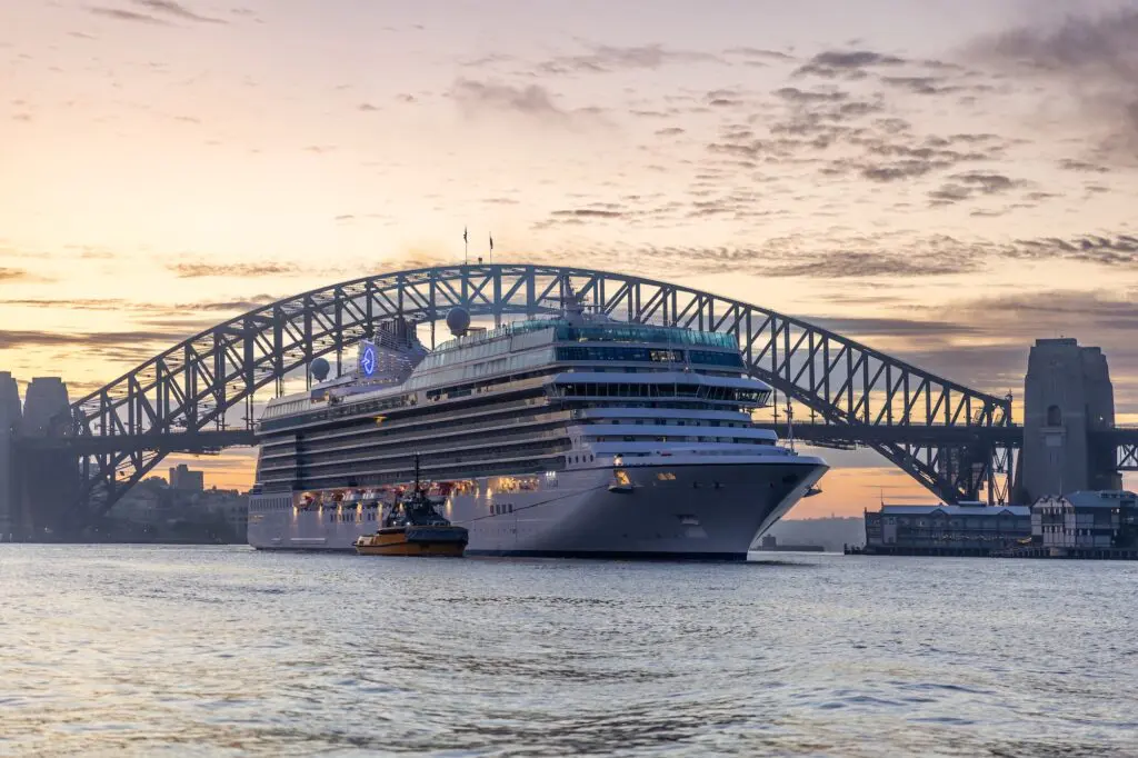 Oceania Vista on its maiden visit to Australia.