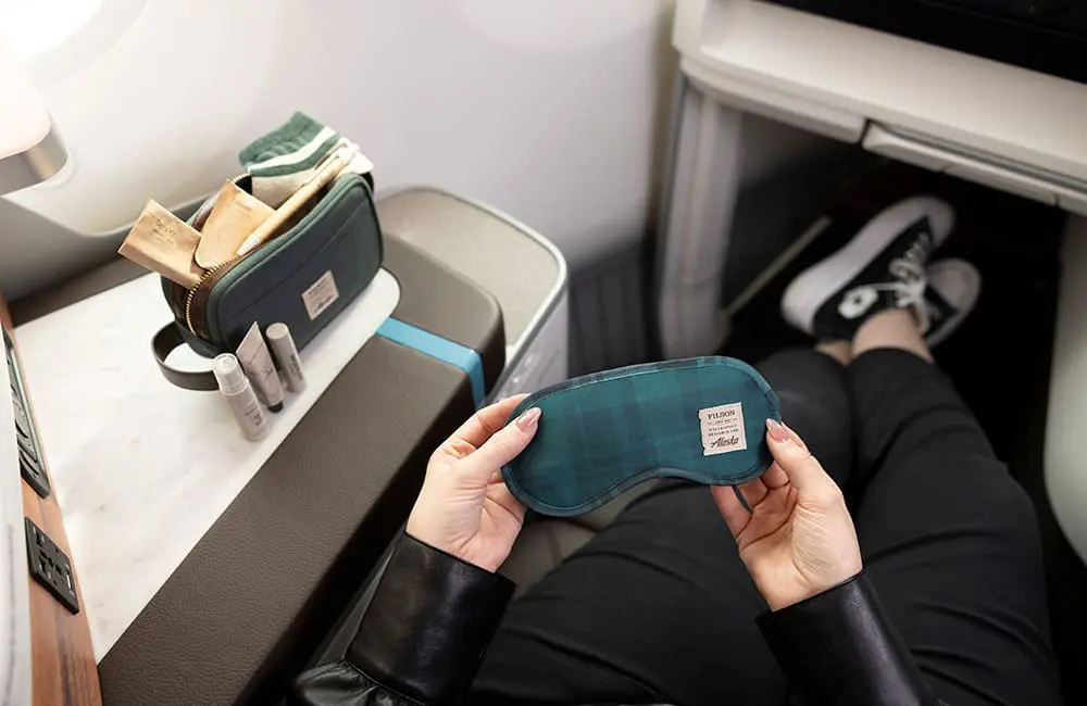 Alaska Airlines unveils first-ever International Business Class Suites for Europe & Asia flights 5 Filson amenities on Alaska Airlines International Business Class Suites