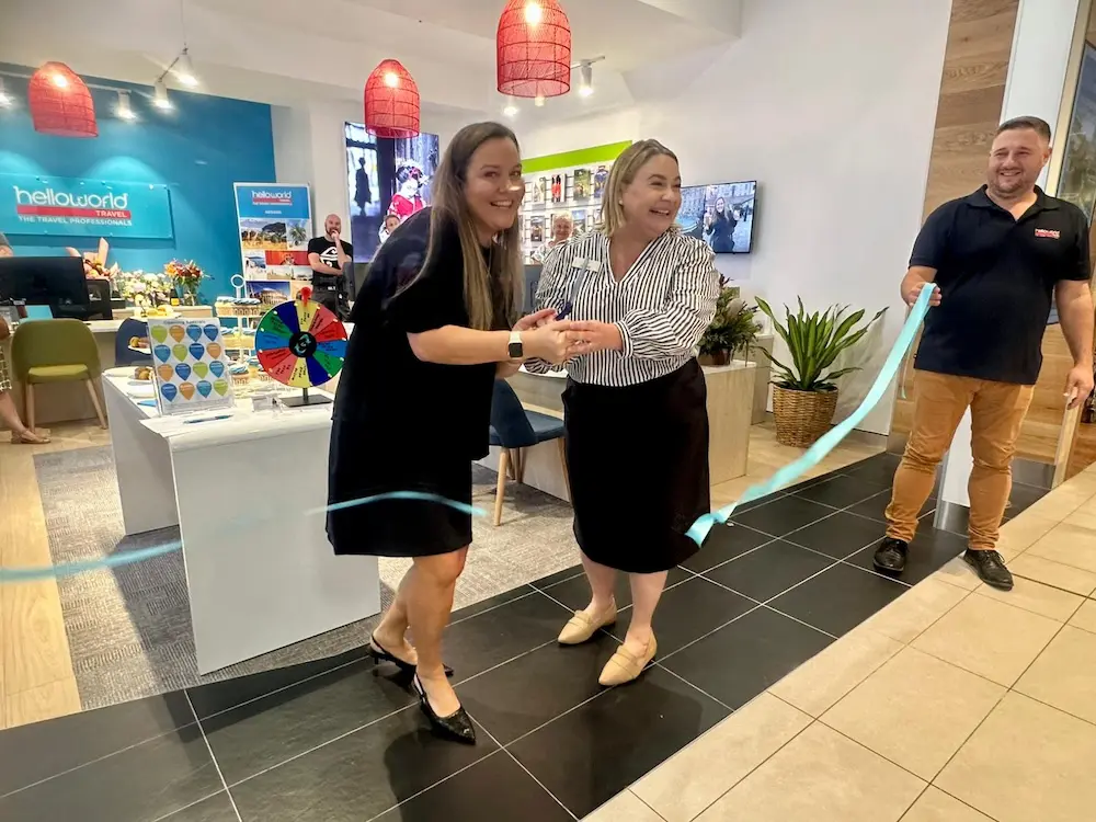 Tina Pizzoni and Rechelle Dare.