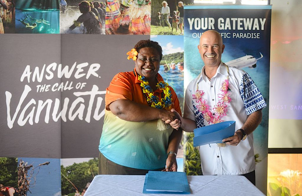 More ways in: Brisbane-Santo boost gives Vanuatu a fresh tourism push 1 Adela Issachar Aru CEO VTO and Matthew Findlay CEO of Solomon Airlines