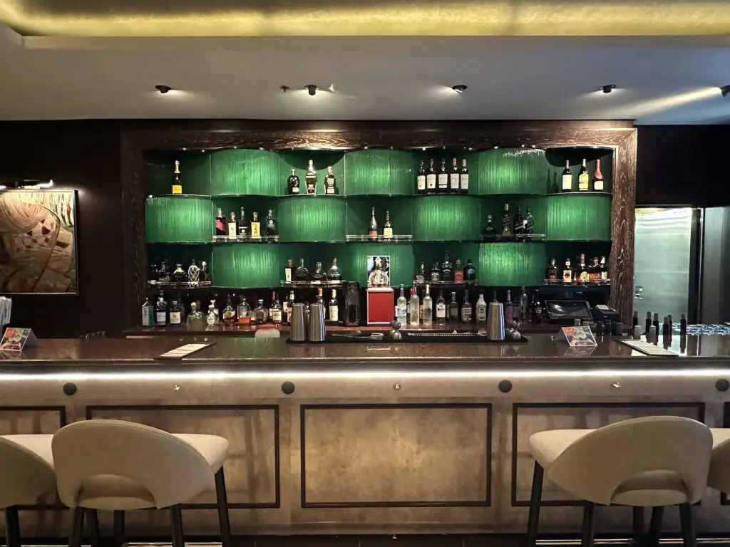 New-look Celebrity Solstice debuts in Sydney, but ‘heart & soul’ remains the same 4 A bar on the Celebrity Solstice.