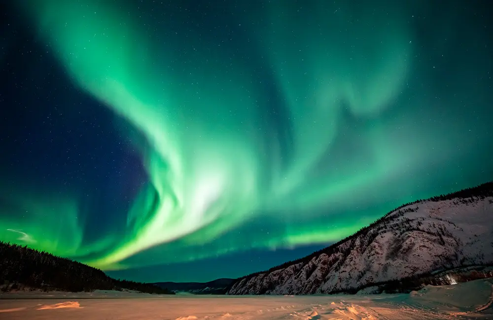 At the end of the road in Yukon: Jesse Cooke and the Klondike Experience 1 The Yukon