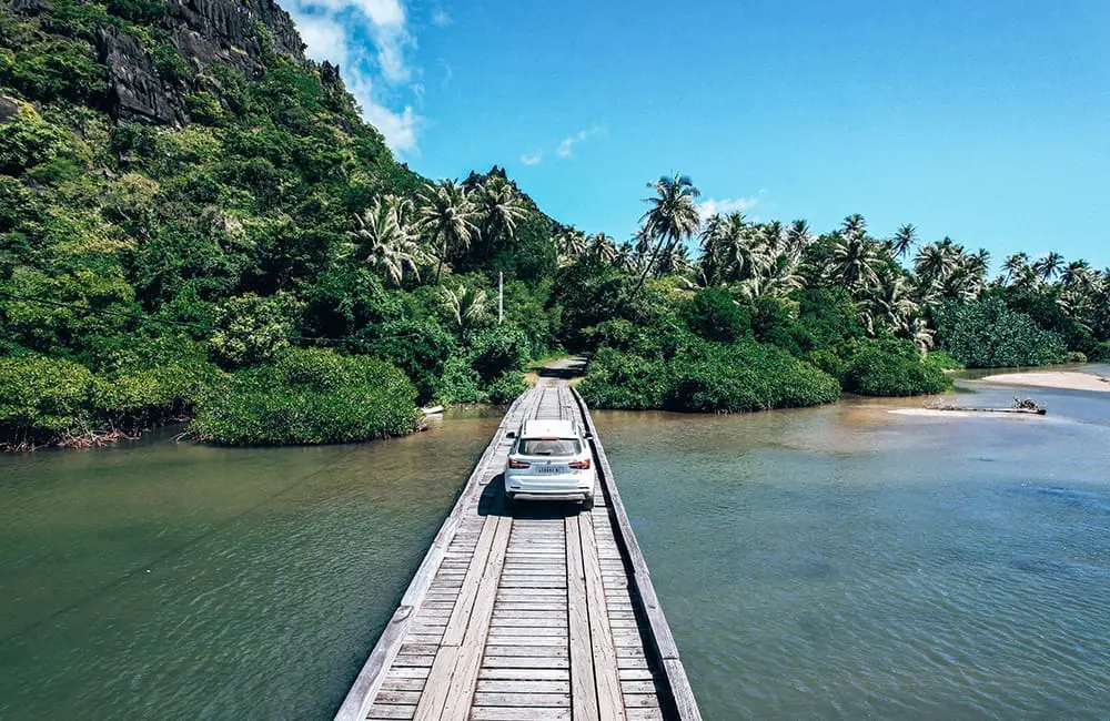 New Caledonia Voyages
