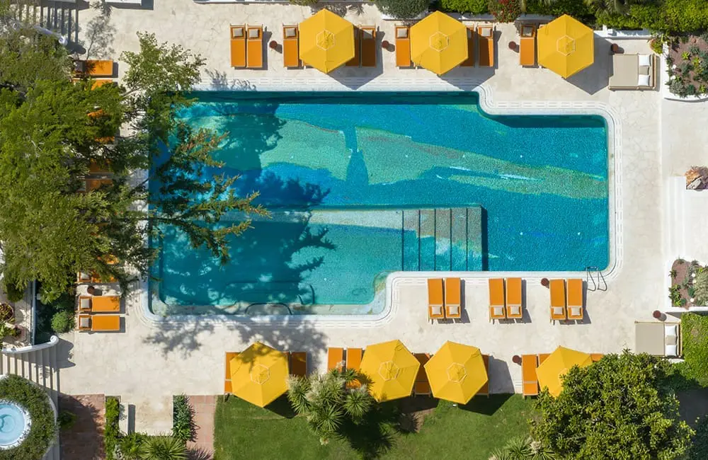 Aerial shot of pool at Jumeirah Capri Palace. Image: Jumeirah Hotels for PEPR