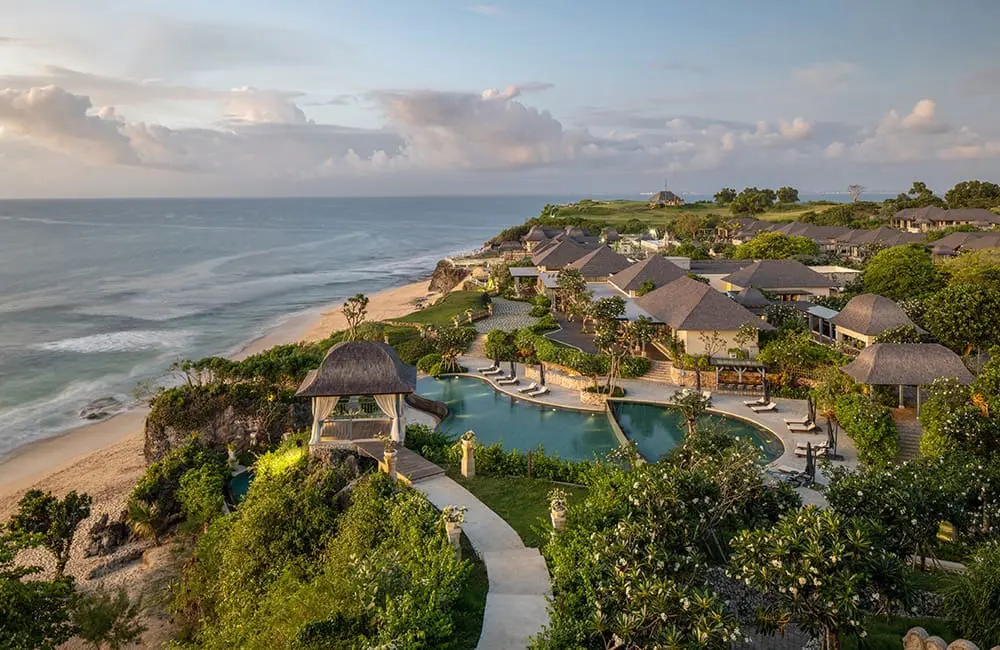 Jumeirah Bali, a beachfront resort of private pool villas on Uluwatu. Image: Jumeirah Hotels for PEPR