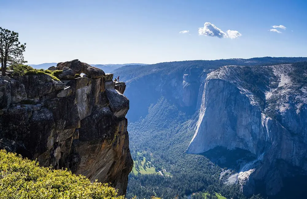 Yosemite_OverlookViewAcrossValley_2024_DavidCollier