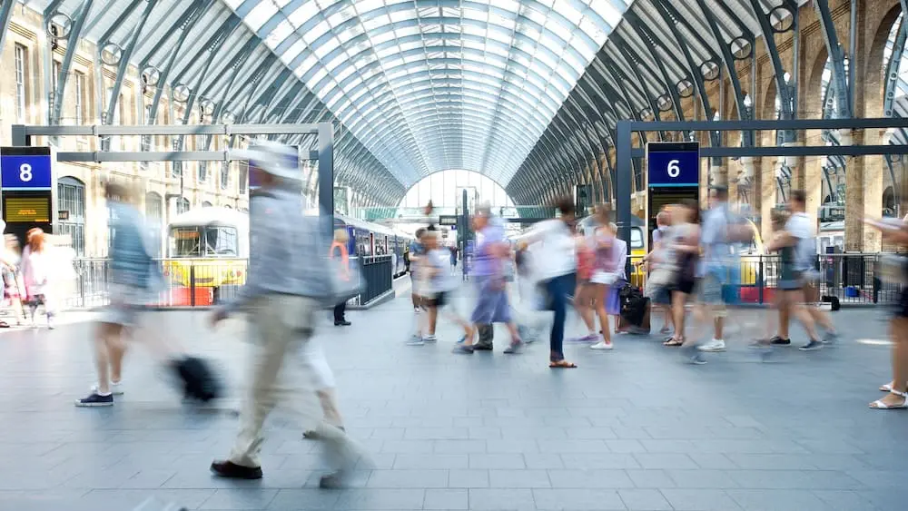 DFAT issues fresh UK travel advice after Britain raises terrorism threat level