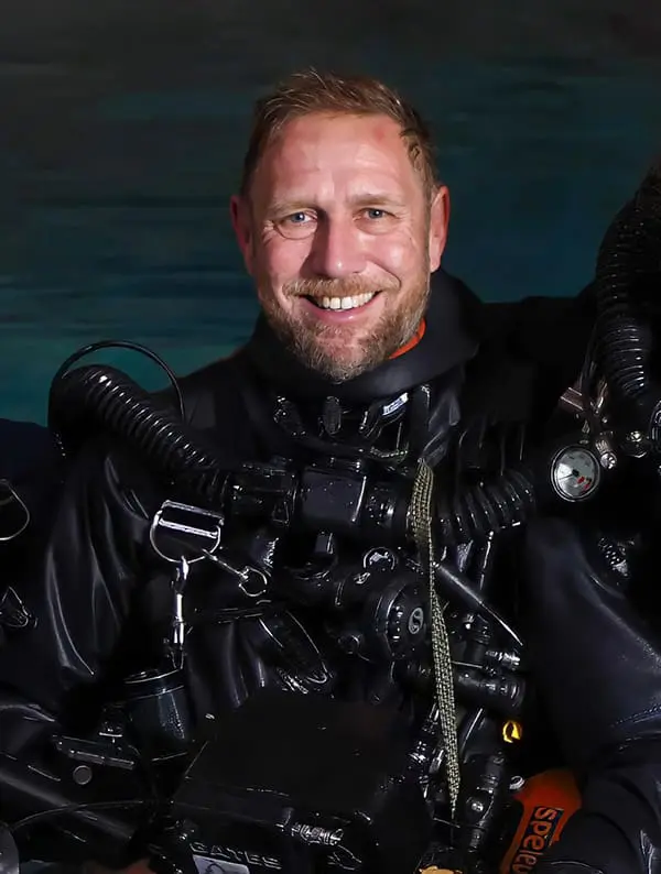 Dr Richard "Harry" Harris OAM joins two Aurora Expeditions Antarctic voyages in 2027 and 2028 as a special guest, including its polar dive program.