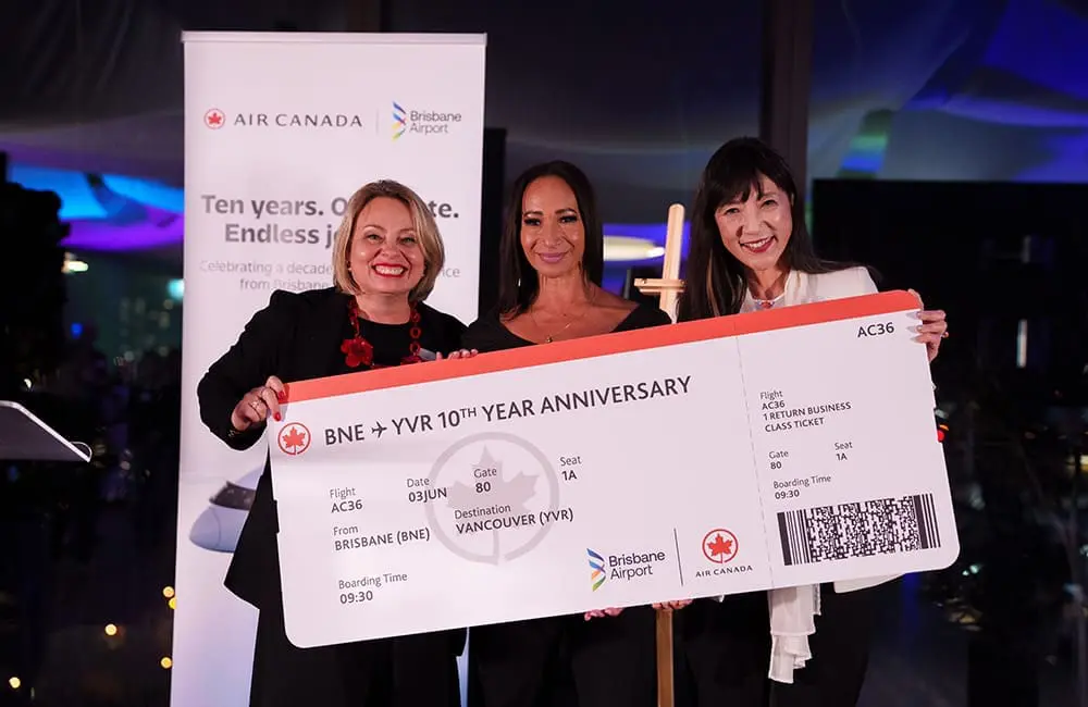 Show & Go 10th Anniversary winner Monique Tonkin (Main Beach Travel) with Air Canada's Janis McDonald and Kiyo Weiss.