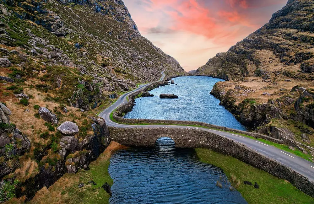 Fly, tour, save: Cosmos drops it like it’s hot with new value-packed combos in June Mega Sale 5 Ireland's Ring of Kerry. Image: Shutterstock