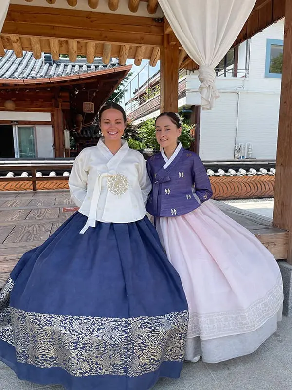 Immerse yourself in Korean culture with traditional hanbok clothing – InsideAsia South Korea family trips