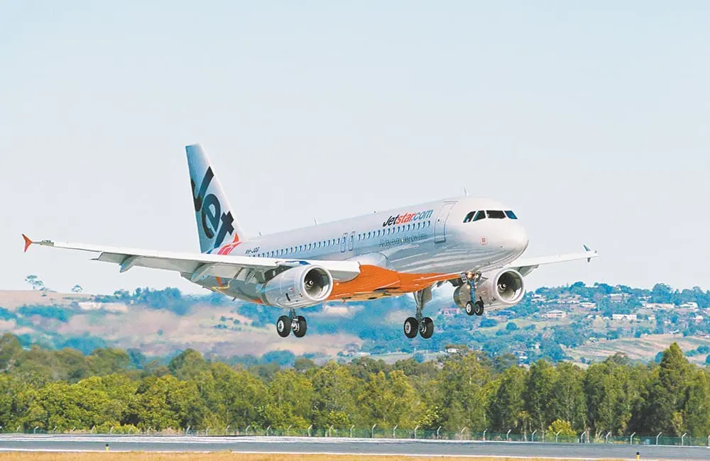 Jetstar to fly Western Sydney International's first-ever passenger flight in October 2026 2 Jetstar Airbus A320 aircraft landing