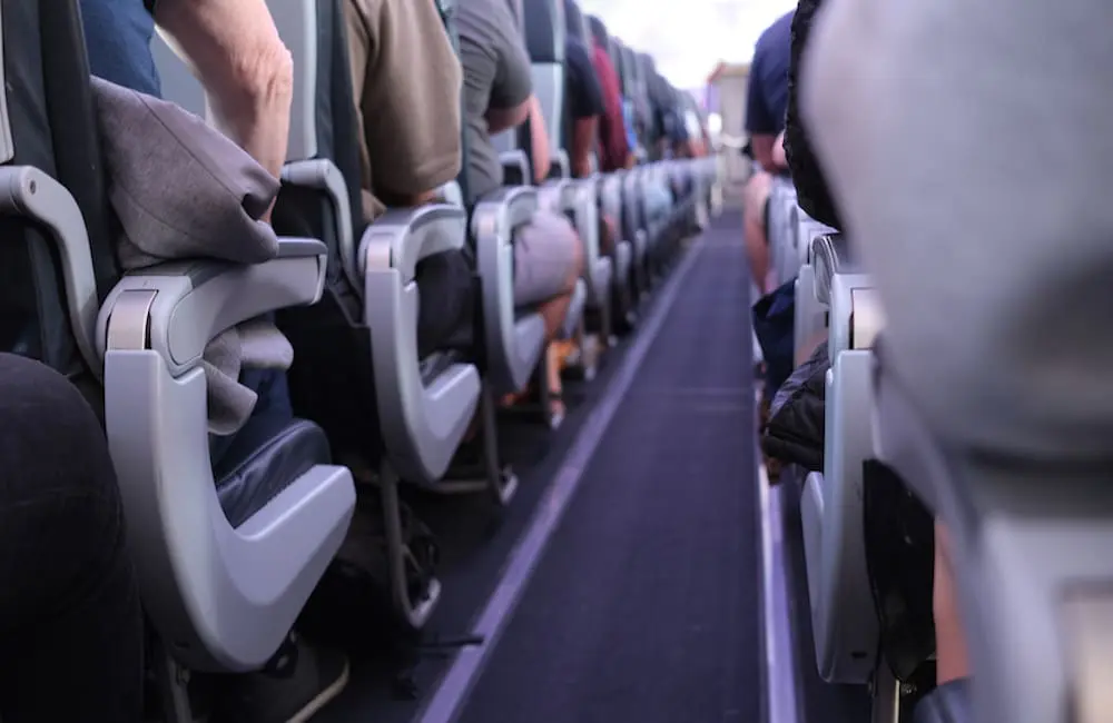 Why higher fuel prices don't always mean dearer airfares for Aussies