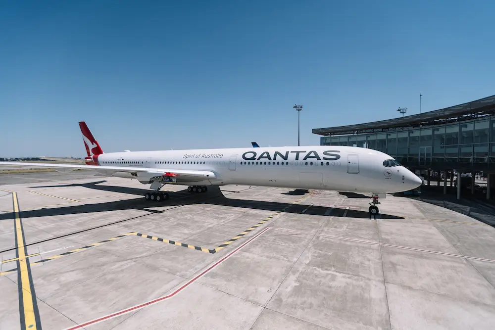 Qantas confirms world-first non-stop Sydney-London flights from 2027 at A350 unveiling 1 Image Description: Qantas Airways Project Sunrise Reveal