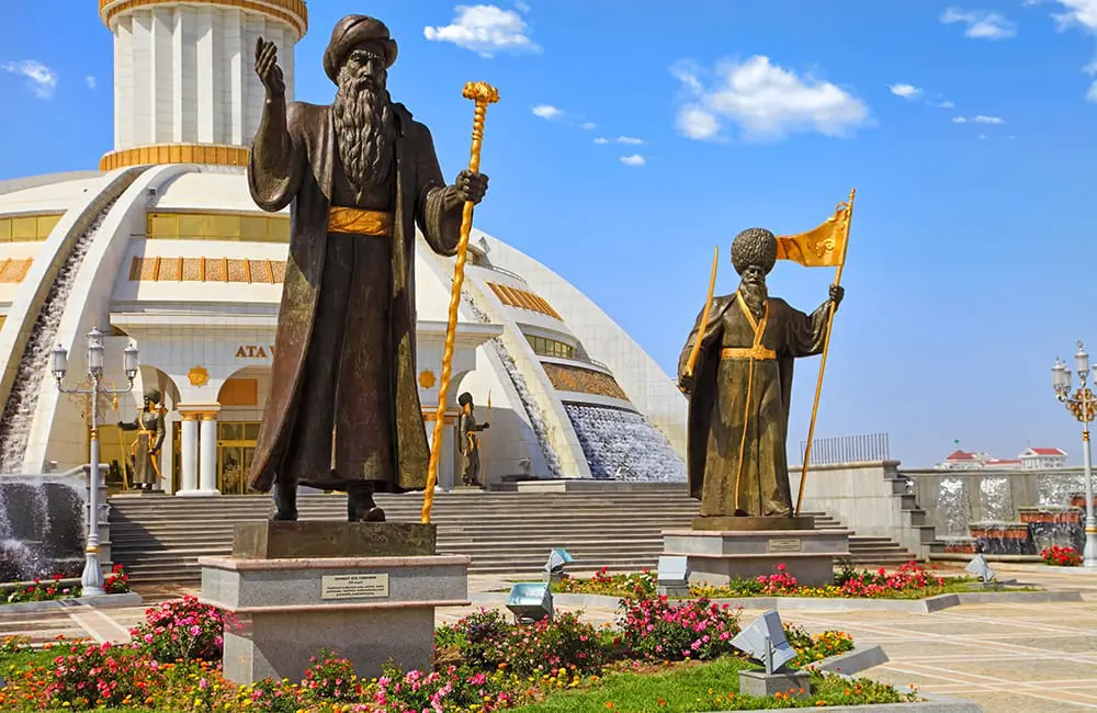 THO-Ashgabat-Turkmenistan - Monuments to historical – Image: Total Holiday Options 