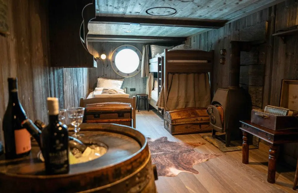 The 1896 cabin onboard MS Fridtjof Nansen