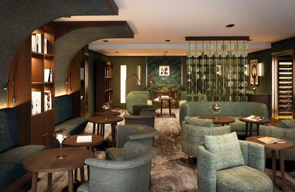 The quiet lounge on AmaRudi