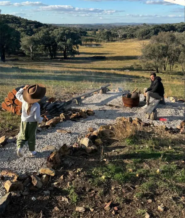 Couple in rural Australia on getaway – Urban List 26 travel report