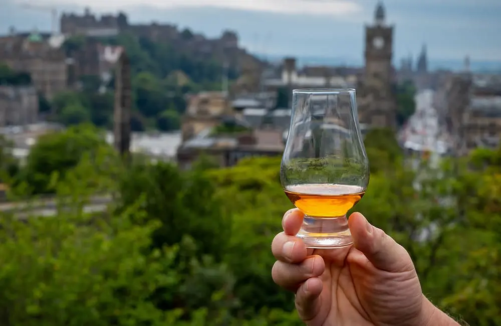 ko sponsored editorial price freeze whiskey tasting 1000x650px 1 june
