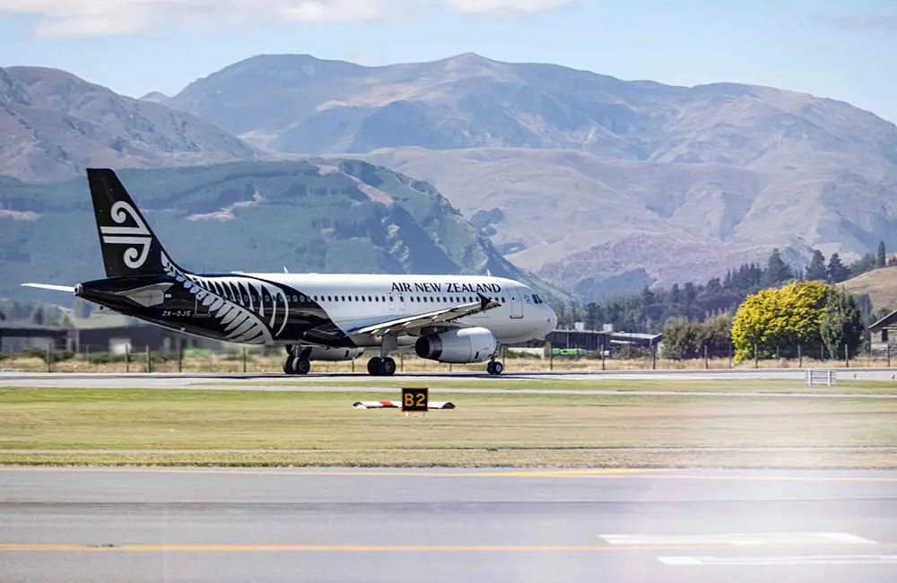 Air New Zealand A320neo narrowbody jet aircraft – Brisbane-Queenstown route