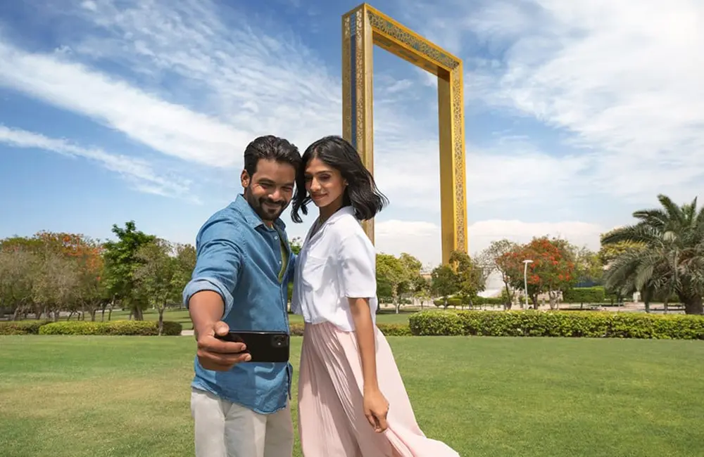 Despite Middle East tensions soaring, Emirates drops Dubai summer stopover deal for Aussies