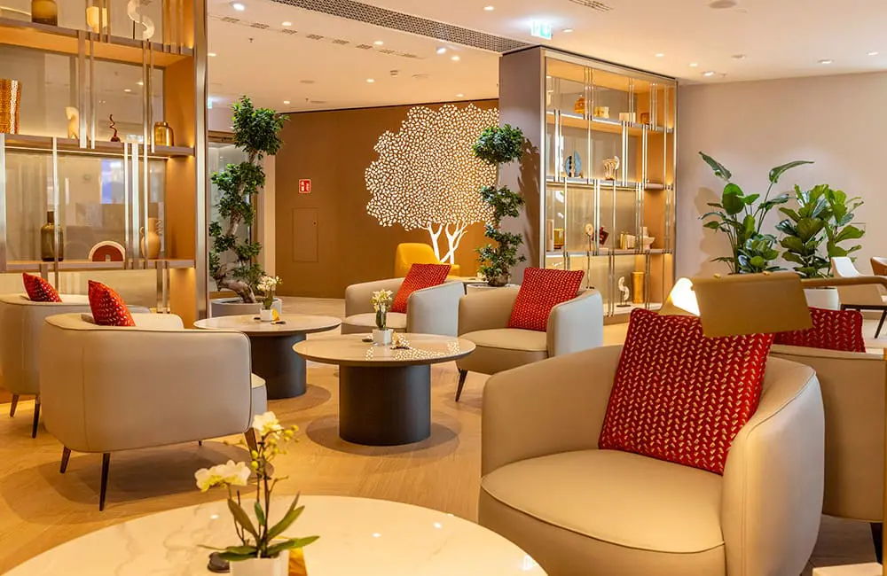 Emirates unveils next-gen lounge concept with Aussie cities on the global network rollout 4 The new signature Emirates Lounge in Munich. Image: Emirates