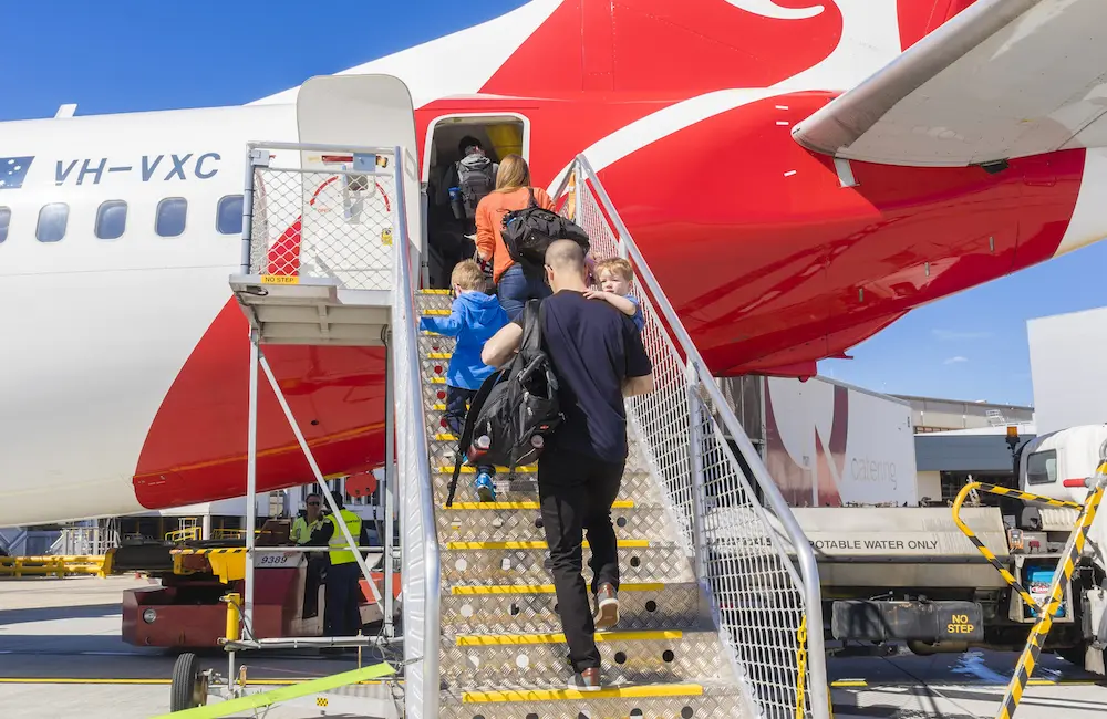 Qantas named world’s most punctual major airline as flying kangaroo claims no.1 ranking