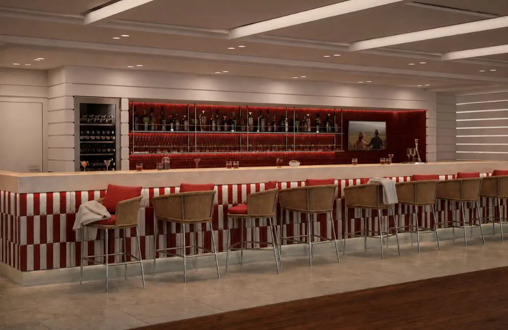 Sneak peek: outdoor spaces on Crystal Grace, the line's first new-build ship in 25 years 2 The pool bar on Crystal Grace