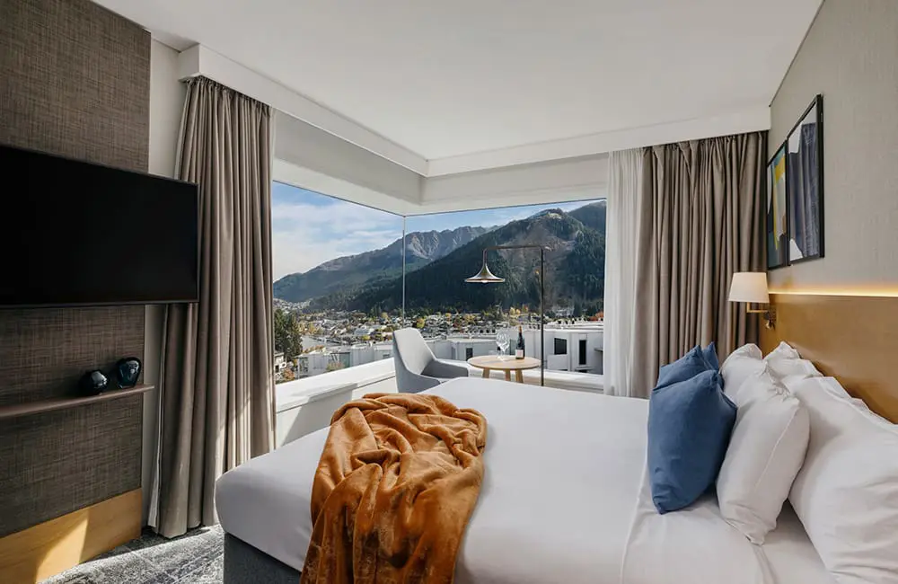 voco Queenstown One King Standard Room with mountain view.