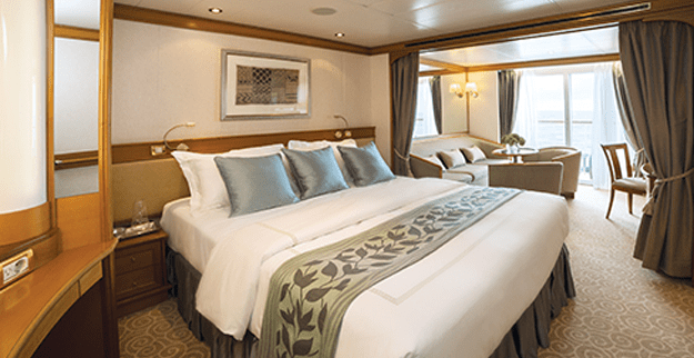 New kid on the block, Norwegian Cruise Line, has a lot to prove: Steve Odell 2 Regent KarryOn