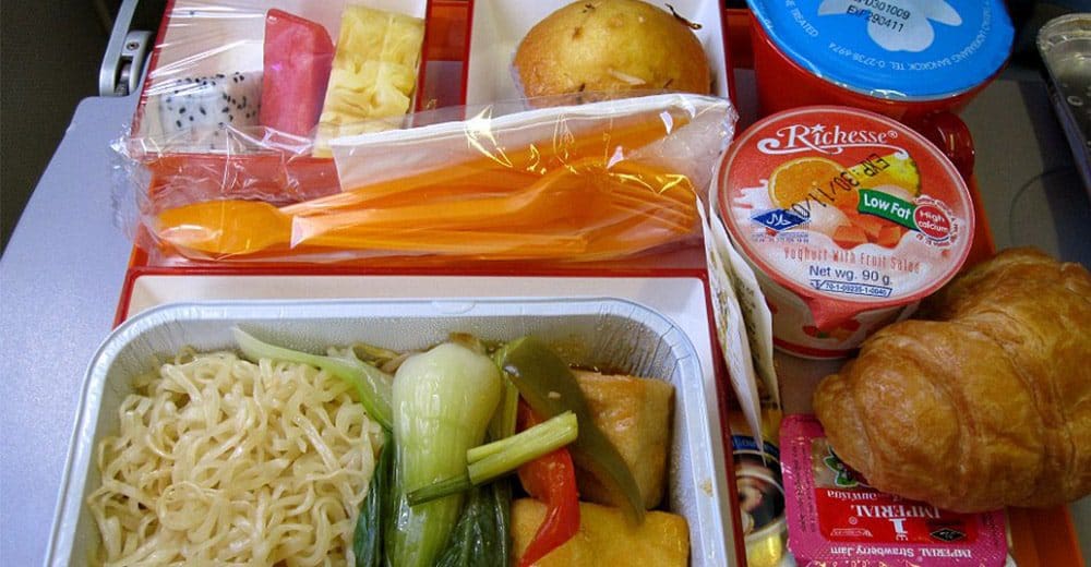 Airline food from around the world - Bon Apetit!