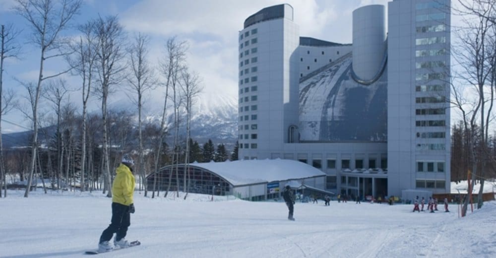 'Best Ski' win for YTL Hotels
