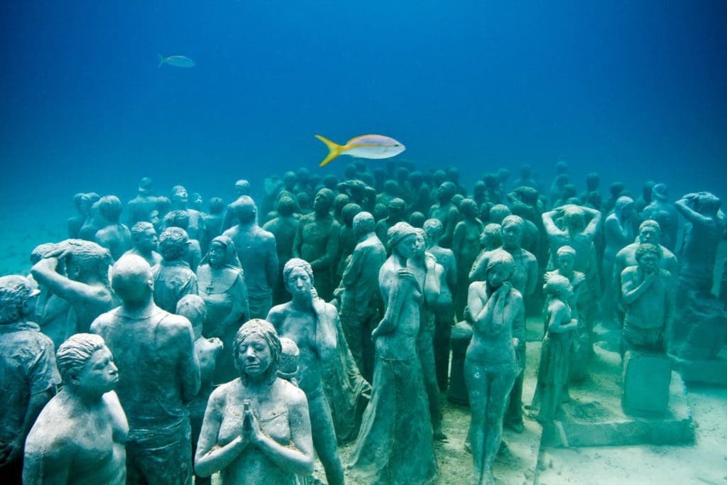 7 cool underwater attractions you've got to see