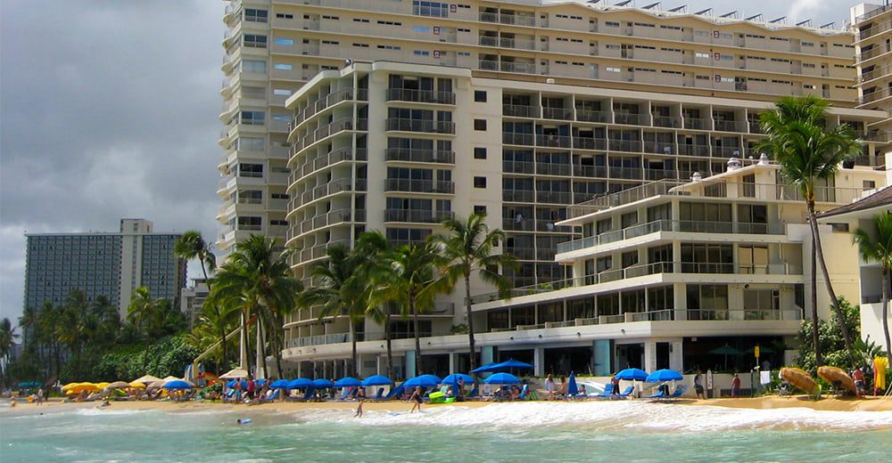 Hotel Review: Outrigger Reef Waikiki Beach Resort