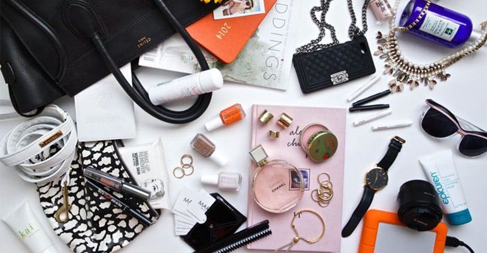 Top 5 Travel Essentials KARRYON