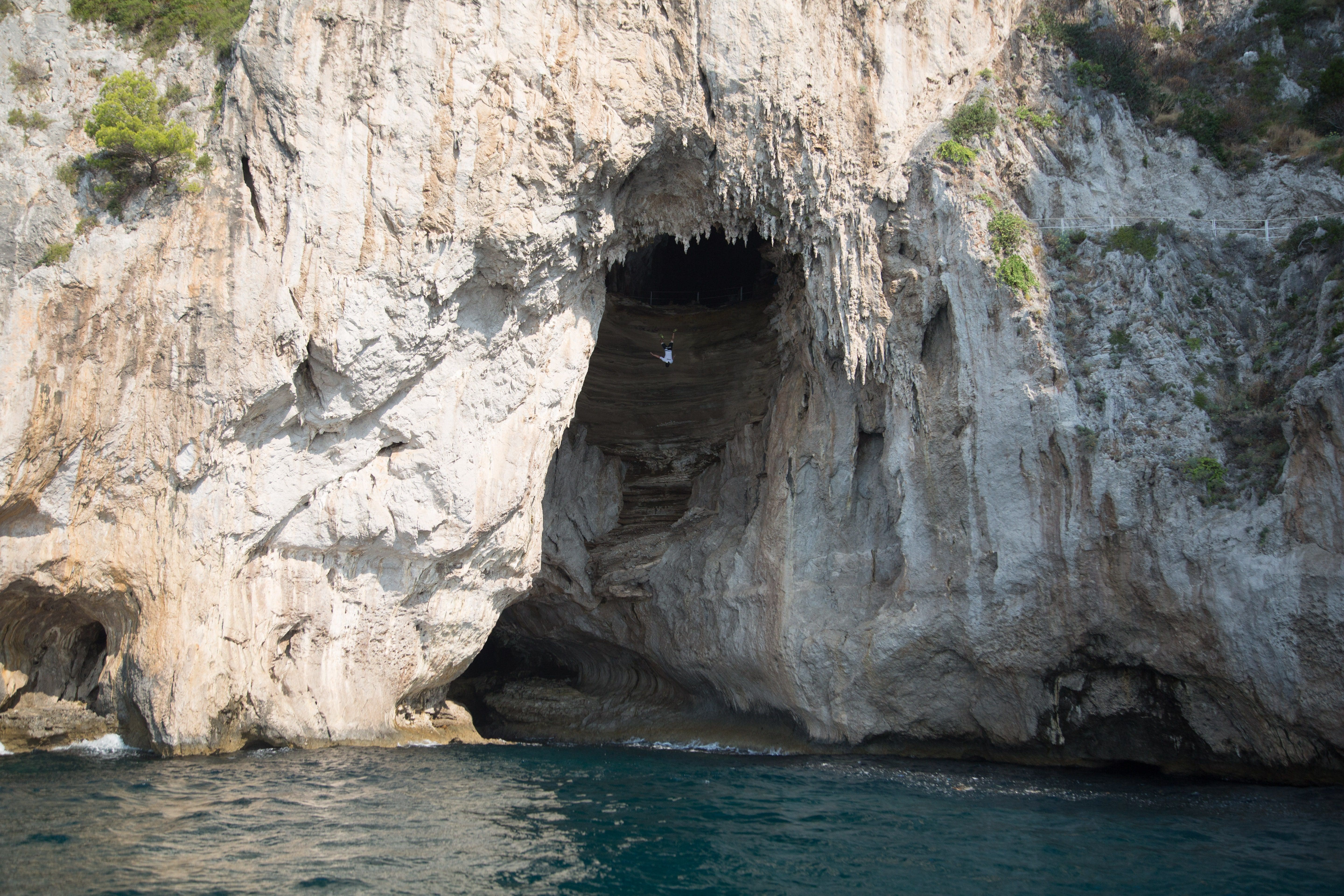 Contiki_Cliff jump Amalfi Coast (21)