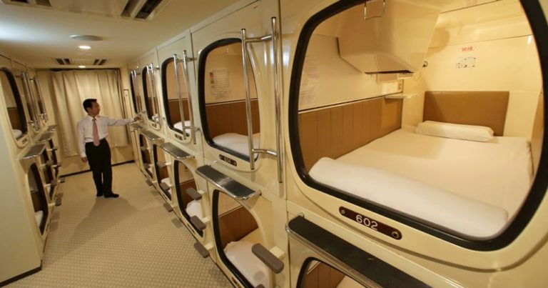 KarryOn install sleeping capsules to launch travel by the second service